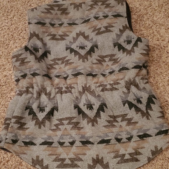 Outback Trading Vest - Picture 3 of 4